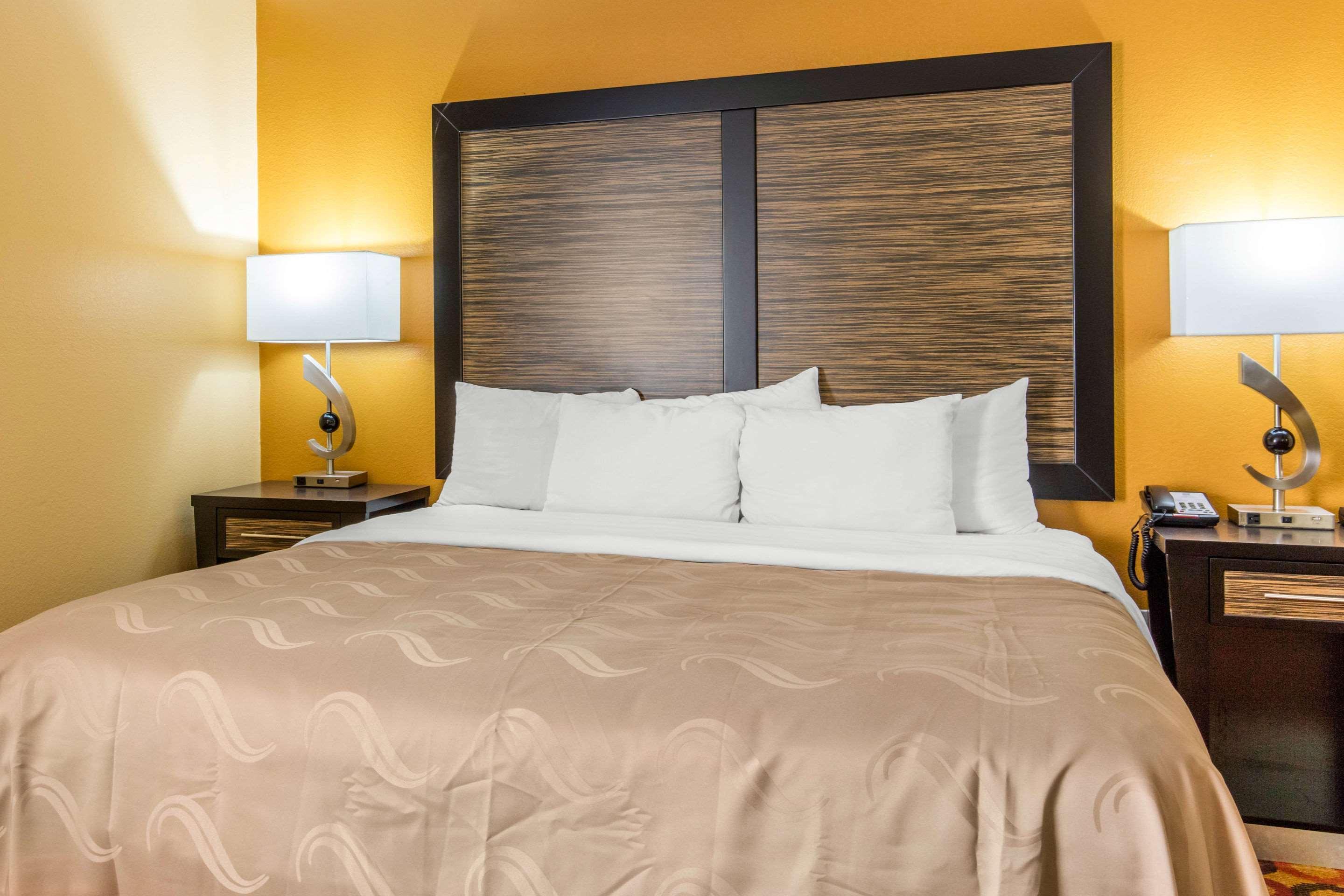 Quality Inn & Suites Montgomery East Carmichael Rd Экстерьер фото