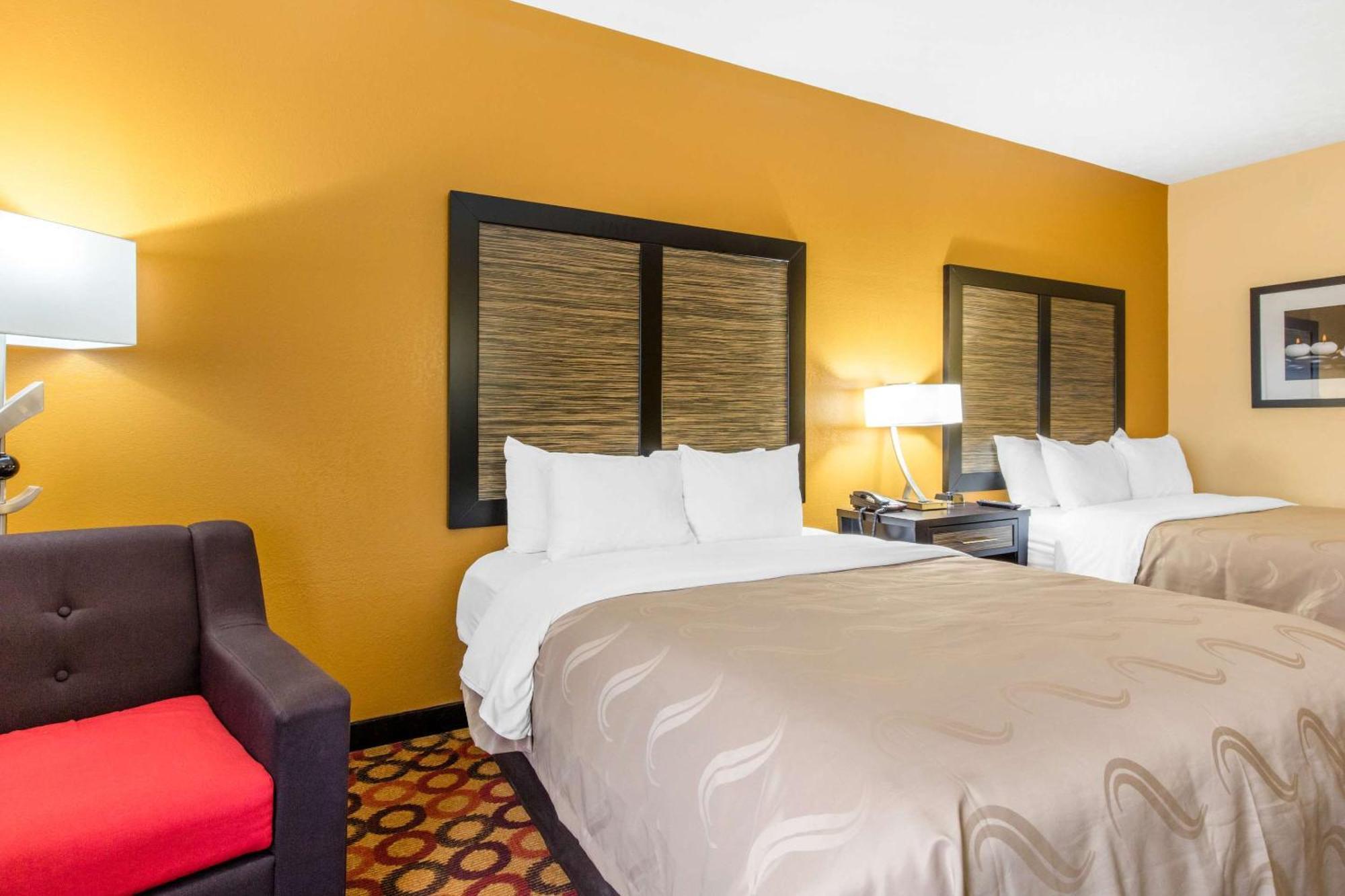 Quality Inn & Suites Montgomery East Carmichael Rd Экстерьер фото