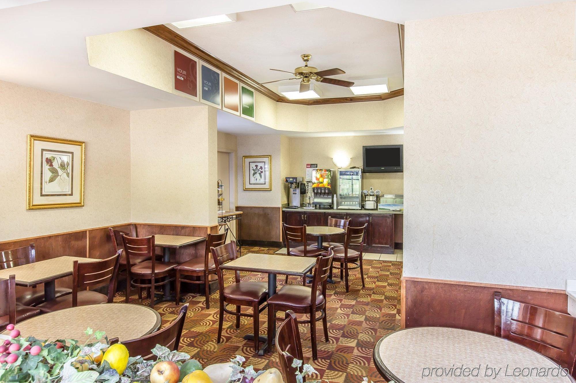 Quality Inn & Suites Montgomery East Carmichael Rd Экстерьер фото